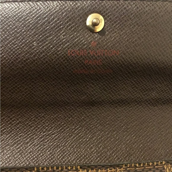 Authentic Louis Vuitton DAMIER large Wallet - Picture 12 of 16